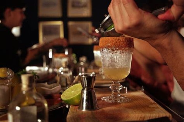 Unveiling The Secrets Of Bar 212: A Mixology Masterclass